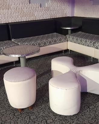 Poltrone ignifughe e pouff per discoteche albergh