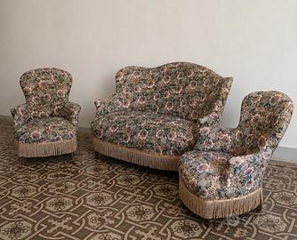 Poltrone e divano d’epoca anni 50