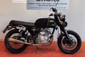 Mash Black Seven 125 PATENTE B/A1 4000km