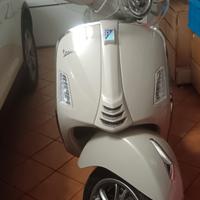  Vespa GTS 300 – 2023, 