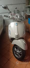  Vespa GTS 300 – 2023, 