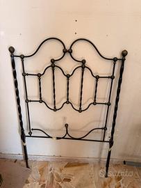 Letto singolo in ferro battuto