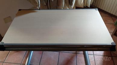 scrivania Link's in buone condizioni