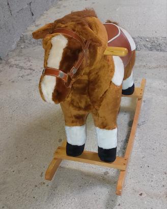 Cavallo a dondolo Lelly