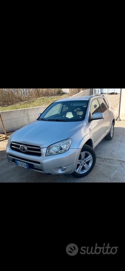 TOYOTA RAV4 3ª serie