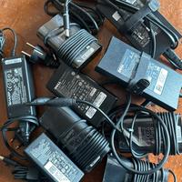 Diversi Adattori di corrente DELL