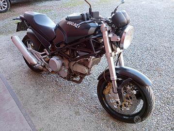Ducati Monster 750