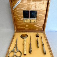 Antico set da cucito in argento 800