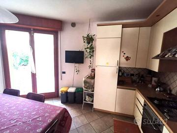 Appartamento di 200 m² con 4 locali e box auto dop