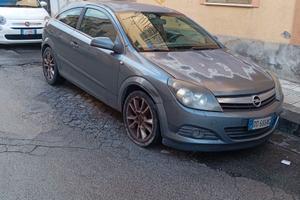 Opel Astra GTC
