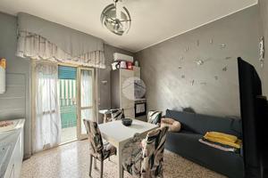 3 LOCALI A NAPOLI