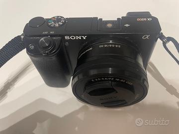 Macchinetta fotografica Sony alpha 6000