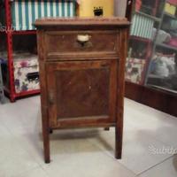 Comodino stile liberty anni 50