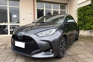 TOYOTA Yaris 1.5 Hybrid 5 porte Trend