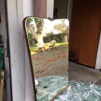 Specchiera con supporto in legno