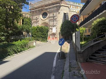 POSTO AUTO A GENOVA