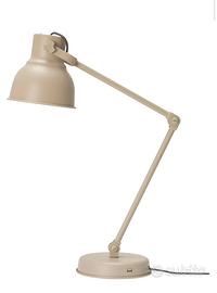 Lampada da tavolo IKEA HEKTAR beige, come nuova