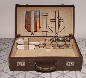 Antica valigia da toilette vintage da viaggio