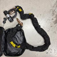 Catena Viro acciaio con lucchetto per moto