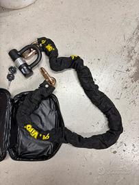 Catena Viro acciaio con lucchetto per moto