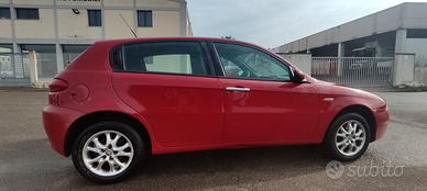 Alfa Romeo 147  120 cv  unico proprietario