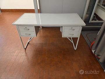Scrivania vintage industriale metallo con cassetti