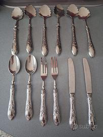 Set di posate in argento