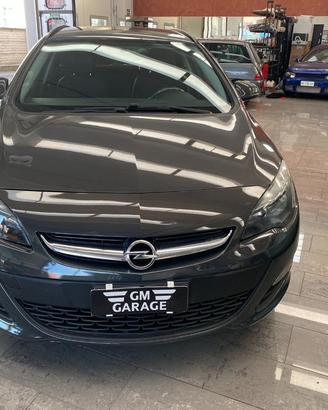 OPEL Astra 1.4 Turbo 140CV Sports Tourer GPL Tec