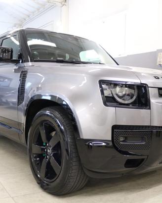 LAND ROVER Defender 110 3.0D I6 200 CV X-Dynami