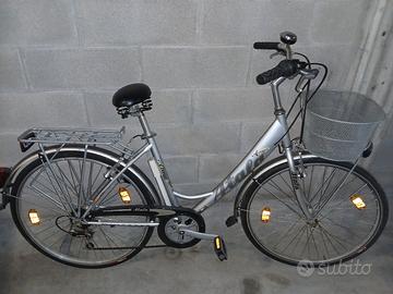 Atala avenue bicicletta donna con sella olandese