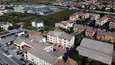 2 LOCALI A COLOGNOLA AI COLLI