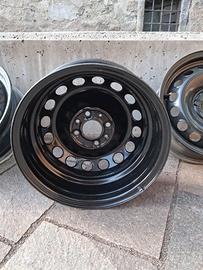 Cerchi R14 FIAT in ferro con copricerchi