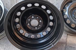 Cerchi R14 FIAT in ferro con copricerchi