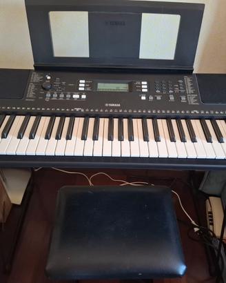 Tastiera Yamaha PSR-E373