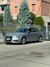 Audi A3 Sportback 1,6 TDI S troni  2015 175000 km