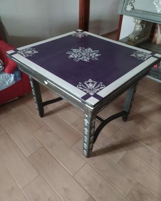 tavolo in legno dipinto a mano