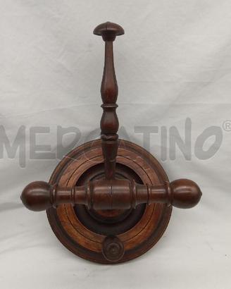 APPENDI ABITI LEGNO ROTONDO 4 POSTI