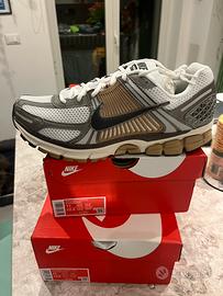 Nike vomero 5