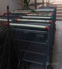carrelli da supermercato