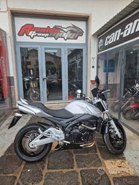 Suzuki GSR 600