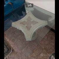 Tavolino con vetro bisellatone capitello