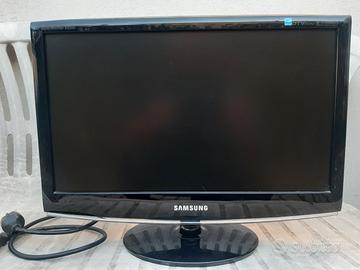 TV LCD 19" decoder digitale esterno