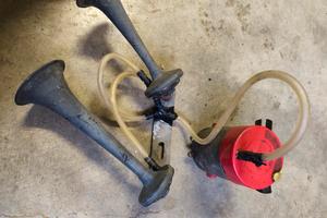 trombe bitonali auto d'epoca 