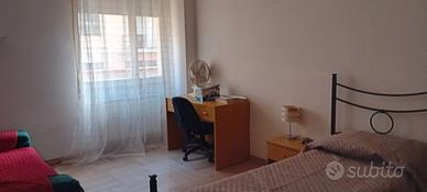 Singola luminosa zona via Amendola/Piazza Ruju