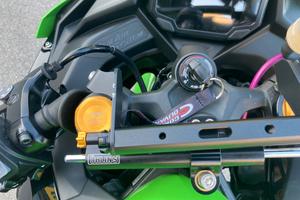 ammortizzatore di sterzo ohlins