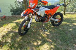 KTM hardenduro modello 2025