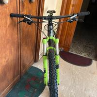 Bici cube 27’5 pari al nuovo in carbonio