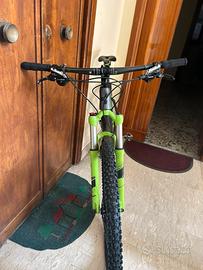 Bici cube 27’5 pari al nuovo in carbonio