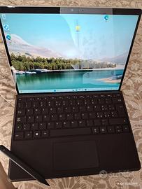 Microsoft Surface Pro 9 – i5  16GB RAM  256GB SSD