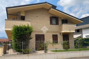3 LOCALI A RIVALTA DI TORINO